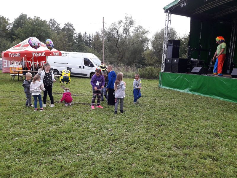 Piknik charytatywny w Święcanach