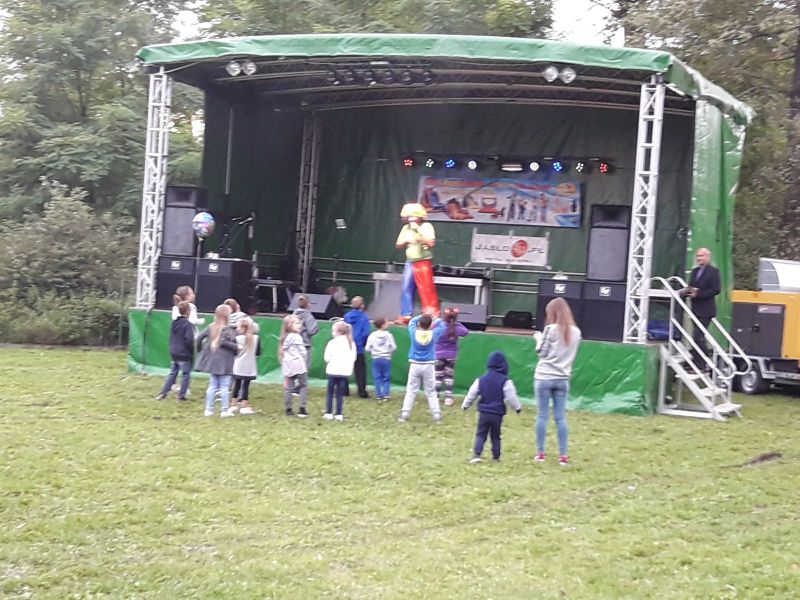 Piknik charytatywny w Święcanach