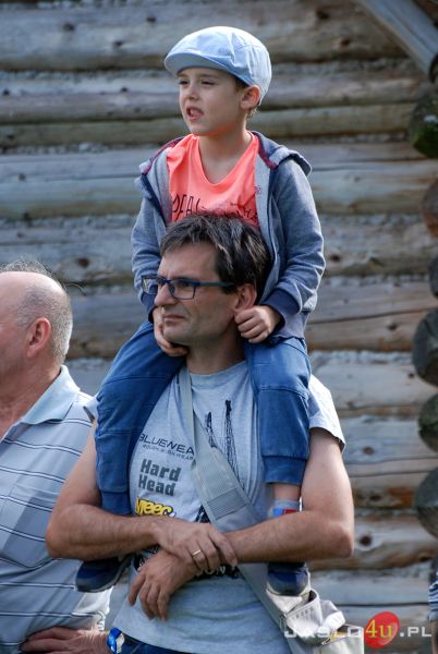 Pokaz łucznictwa konnego w Karpackiej Troi
