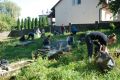 Sprzątanie cmentarza żydowskiego w Jaśle