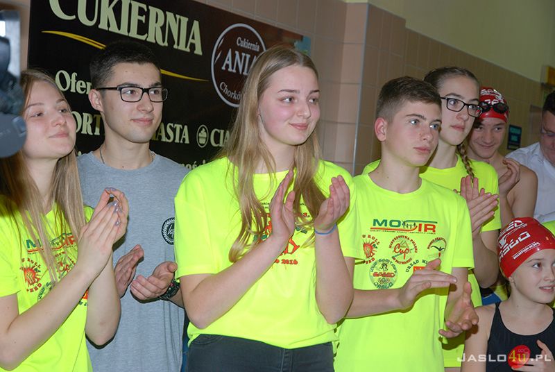 III Nocne Charytatywne Pływanie w Jaśle 2017