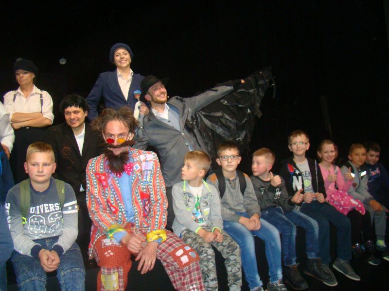 Moja przygoda z teatrem - warsztaty teatralne z udziałem uczniów Szkoły Podstawowej w Błażkowej