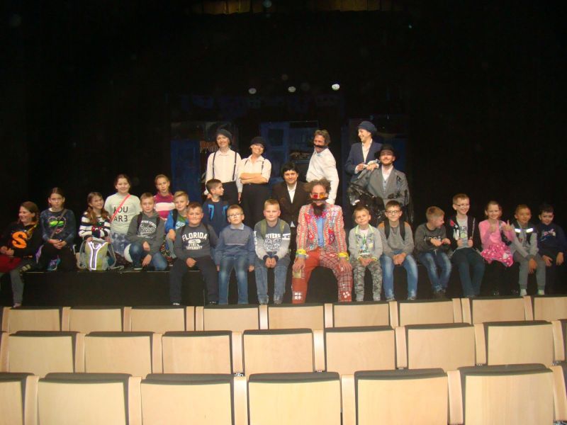 Moja przygoda z teatrem - warsztaty teatralne z udziałem uczniów Szkoły Podstawowej w Błażkowej