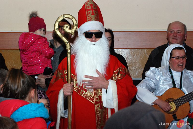 Wizyta św. Mikołaja na osiedlu Ulaszowice