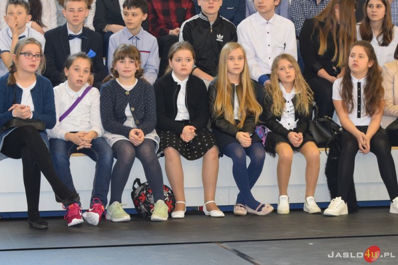 Uroczyste otwarcie hali sportowej w Nowym Żmigrodzie