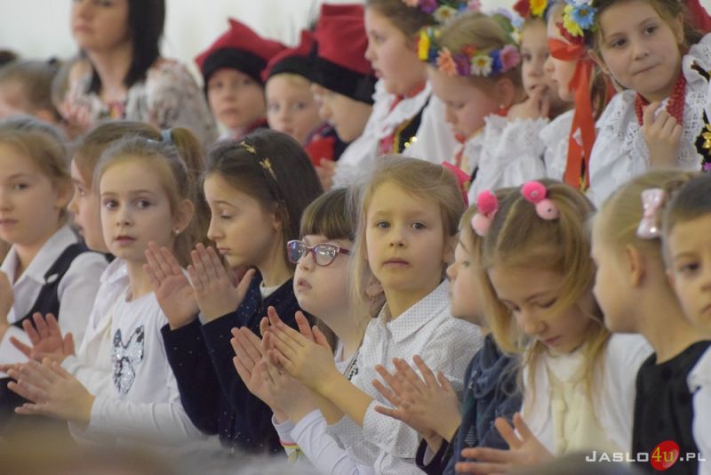 Uroczyste otwarcie hali sportowej w Nowym Żmigrodzie
