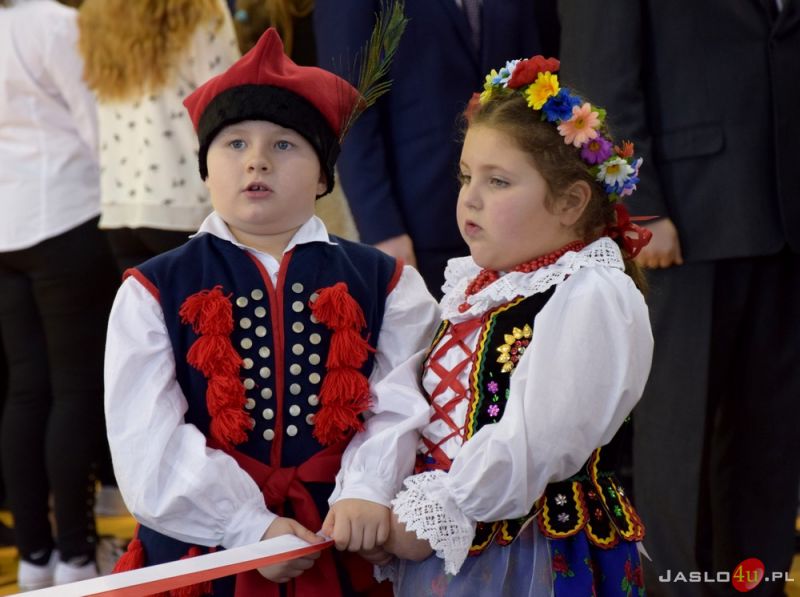 Uroczyste otwarcie hali sportowej w Nowym Żmigrodzie