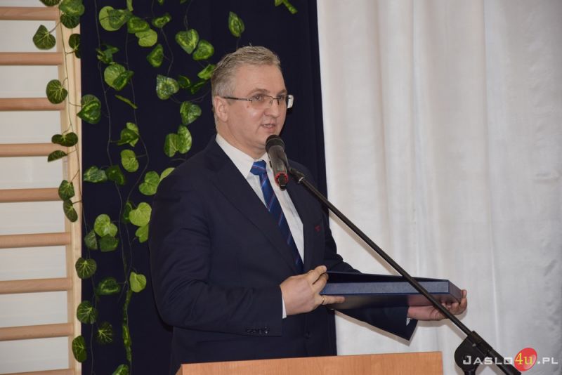 Uroczyste otwarcie hali sportowej w Nowym Żmigrodzie