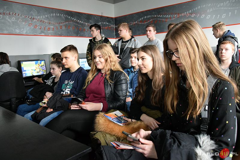 Promocja Szkół Ponadgimnazjalnych Powiatu Jasielskiego 2018/2019