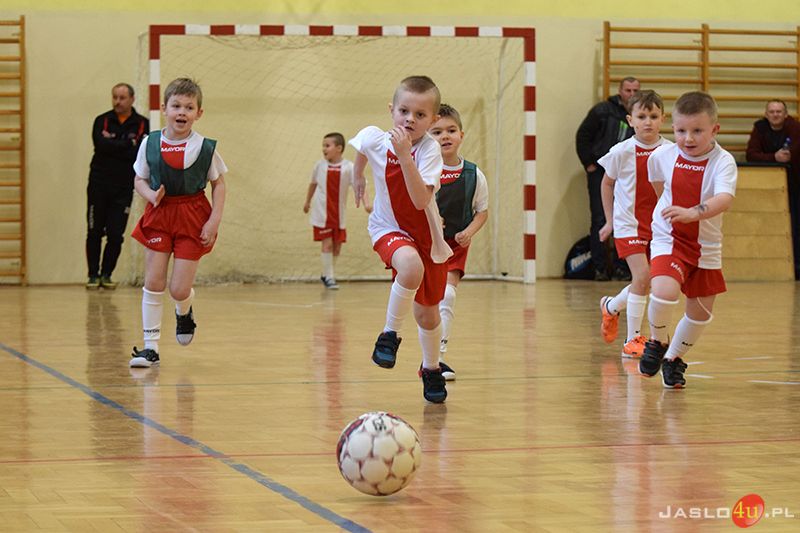 Turniej halowej piłki nożnej Akademii Piłkarskiej "Wisłoki" Błażkowa