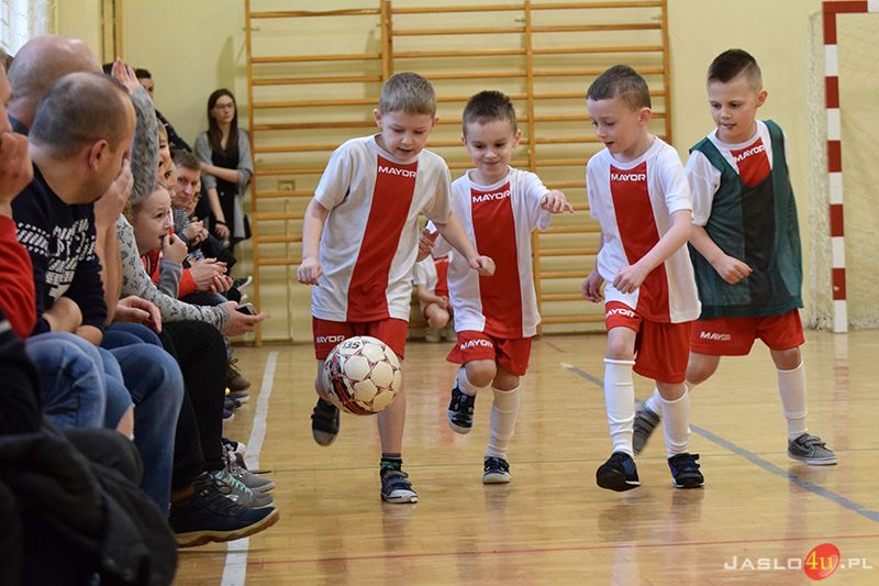 Turniej halowej piłki nożnej Akademii Piłkarskiej "Wisłoki" Błażkowa