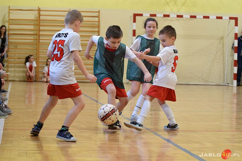 Turniej halowej piłki nożnej Akademii Piłkarskiej "Wisłoki" Błażkowa