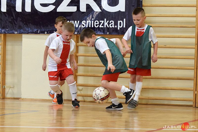 Turniej halowej piłki nożnej Akademii Piłkarskiej "Wisłoki" Błażkowa