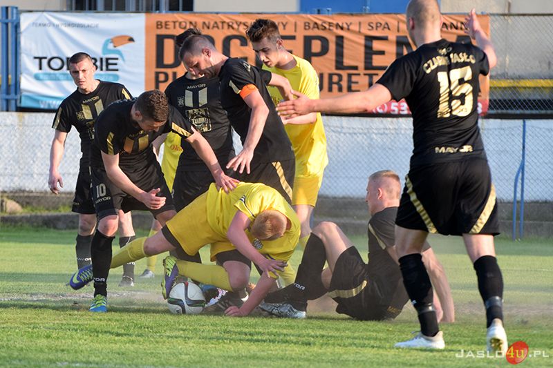 JKS Czarni 1910 Jasło vs LKS Skołyszyn (2:0)