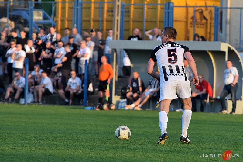 JKS Czarni 1910 Jasło vs Przełom Besko (0:2)