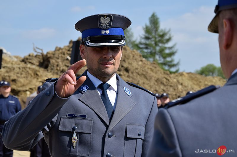 Wmurowanie aktu erekcyjnego pod budowę komendy Policji w Jaśle