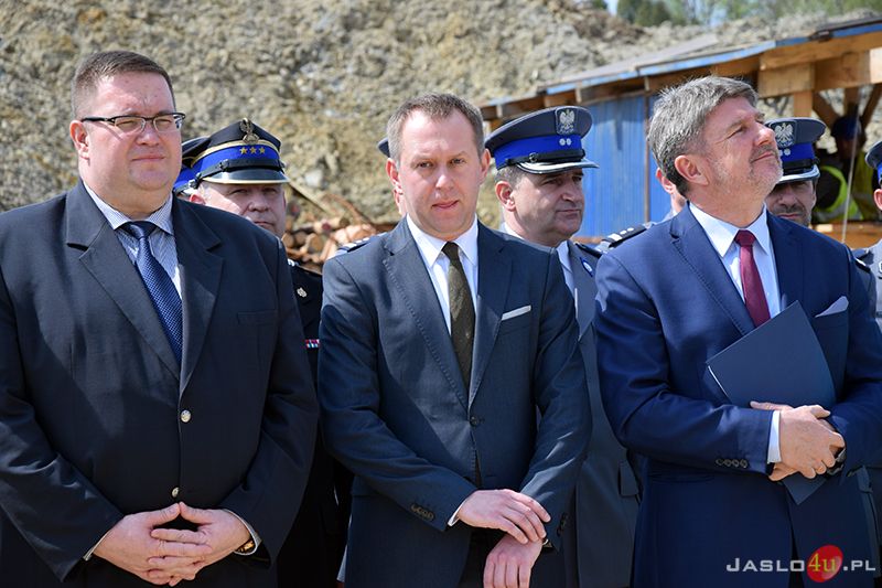 Wmurowanie aktu erekcyjnego pod budowę komendy Policji w Jaśle