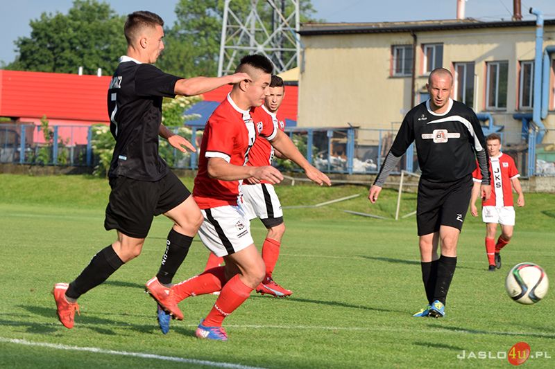 JKS Czarni 1910 Jasło vs LKS Iwonka Iwonicz (3:0)