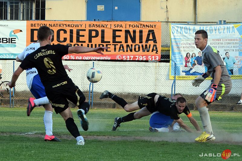 JKS Czarni 1910 Jasło vs Polonia Kopytowa (0:3)
