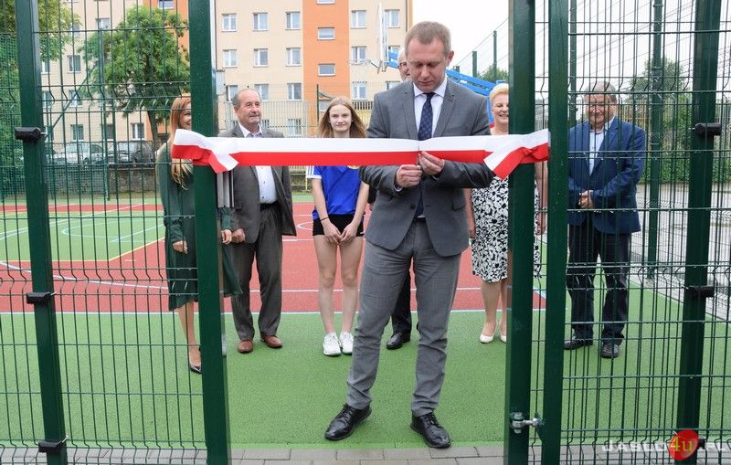 Otwarcie boiska wielofunkcyjnego przy SP nr 4 w Jaśle