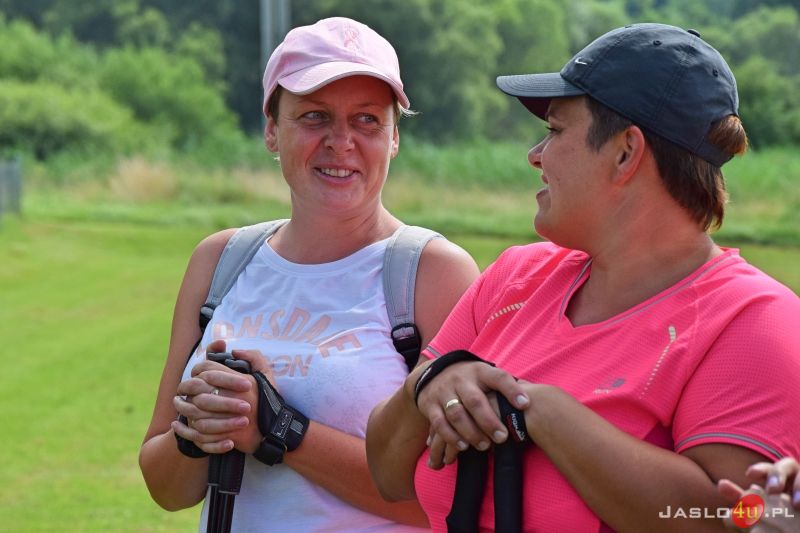 Charytatywny marsz nordic walking dla Kuby Kmiecika