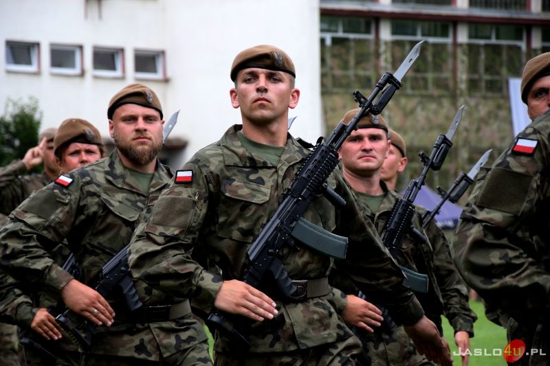 Przysięga żołnierzy 3.Podkarpackiej Brygady Obrony Terytorialnej im. płk. Łukasza Cieplińskiego