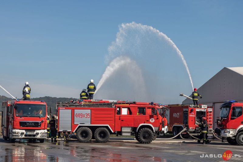 Ćwiczenia strażaków w Nowym Stylu