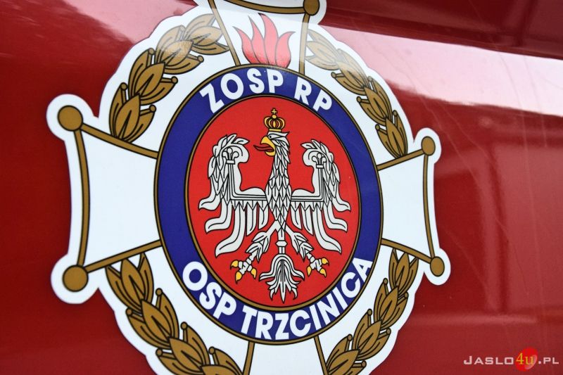 Przekazanie sprzętu dla OSP Trzcinica