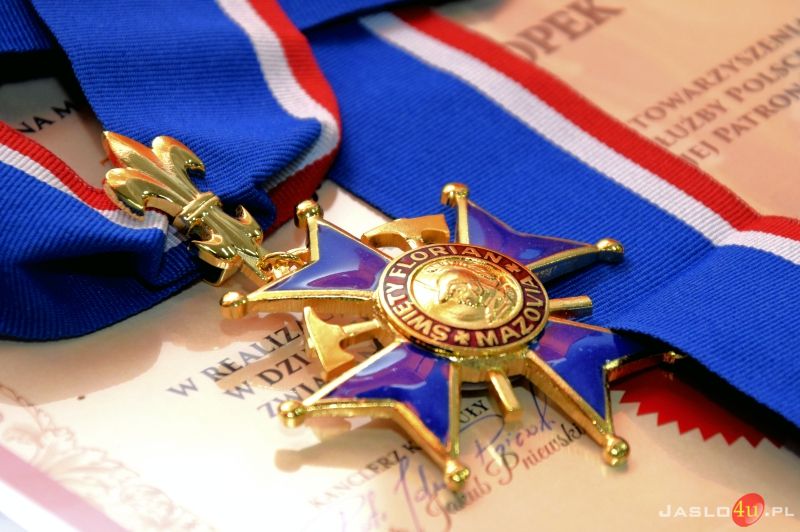 Przekazanie sprzętu dla OSP Trzcinica