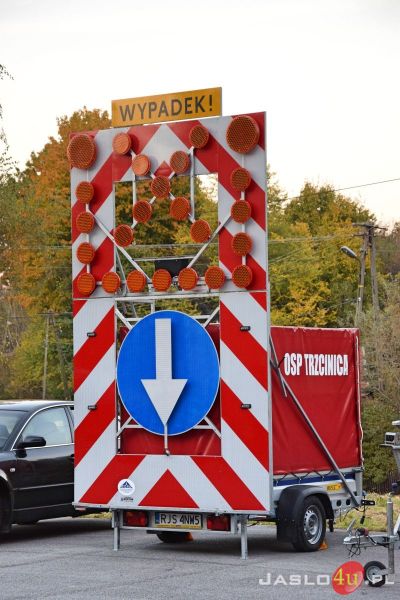 Przekazanie sprzętu dla OSP Trzcinica