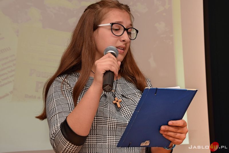"Droga do niepodległości" - konkurs w Zespole Szkół nr 4 w Jaśle