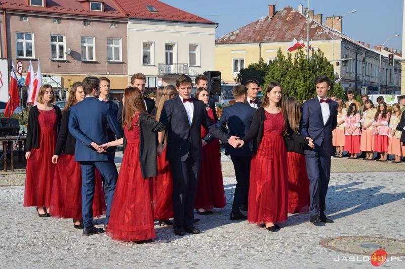 "Dzień dla Niepodległej" na jasielskim rynku