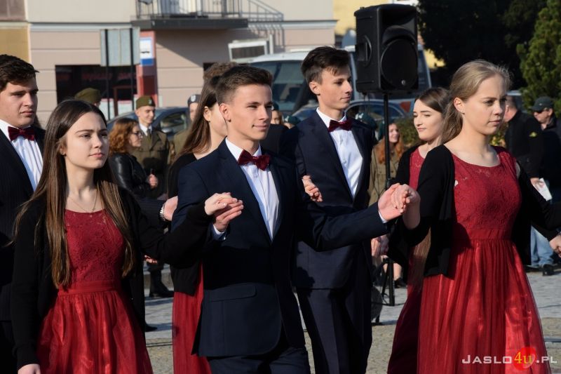 "Dzień dla Niepodległej" na jasielskim rynku