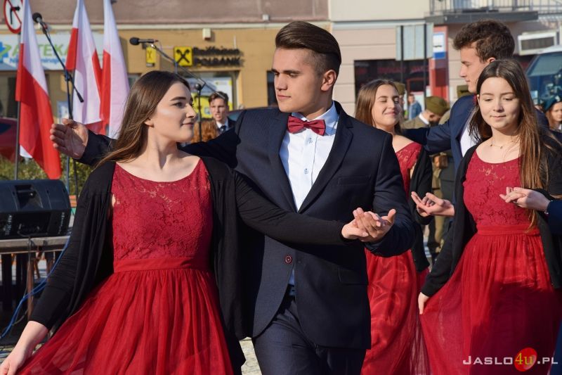 "Dzień dla Niepodległej" na jasielskim rynku