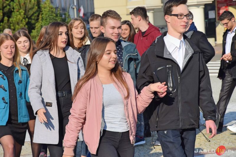 "Dzień dla Niepodległej" na jasielskim rynku