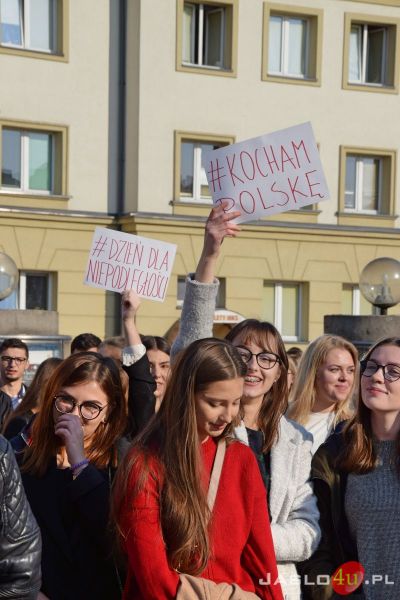 "Dzień dla Niepodległej" na jasielskim rynku