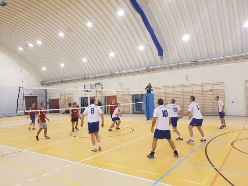 Pierwsza kolejka Amatorskiej Ligi Siatkówki o Puchar Wójta Gminy Nowy Żmigród