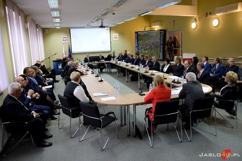 Pierwsza sesja VI kadencji Rady Powiatu w Jaśle