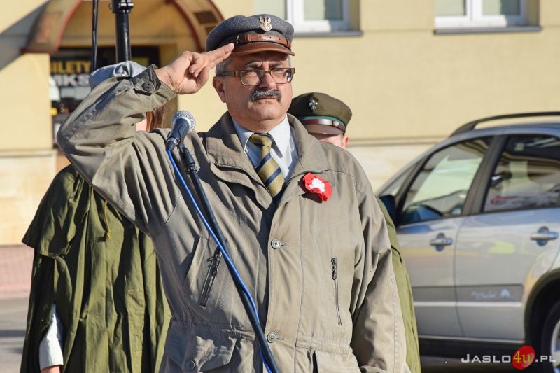 Widowisko plenerowe na jasielskim rynku w rocznicę odzyskania przez Polskę niepodległości