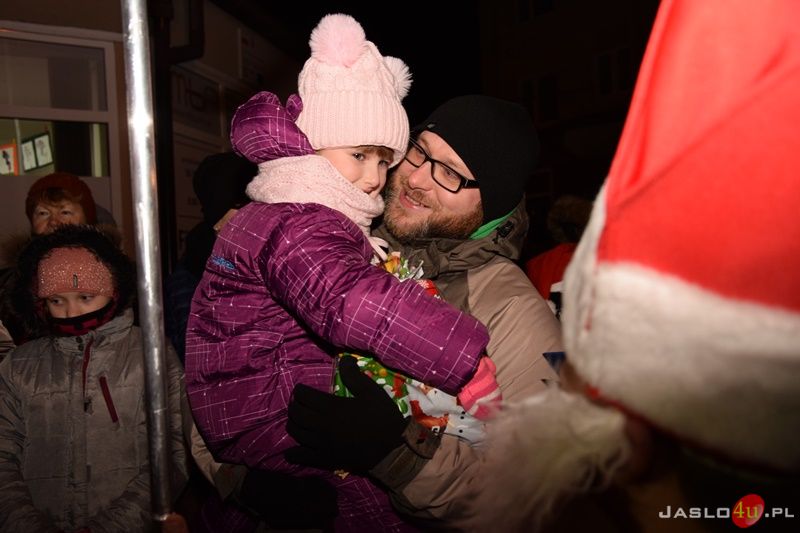 Święty Mikołaj na osiedlu Krasińskiego w Jaśle