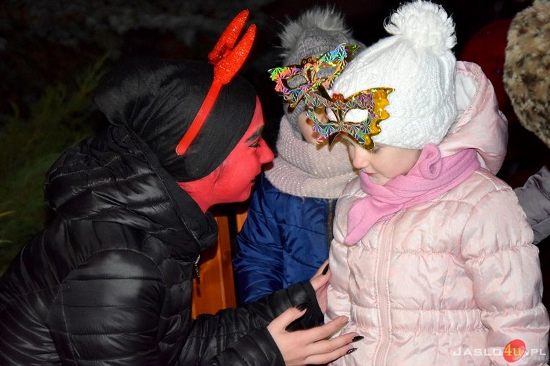 Święty Mikołaj na osiedlu Krasińskiego w Jaśle