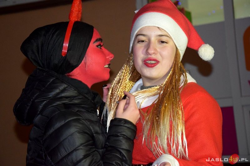 Święty Mikołaj na osiedlu Krasińskiego w Jaśle