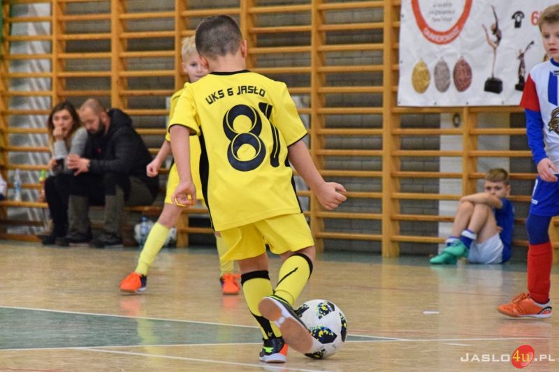 Turniej piłki halowej Tanie Trofea.pl CUP