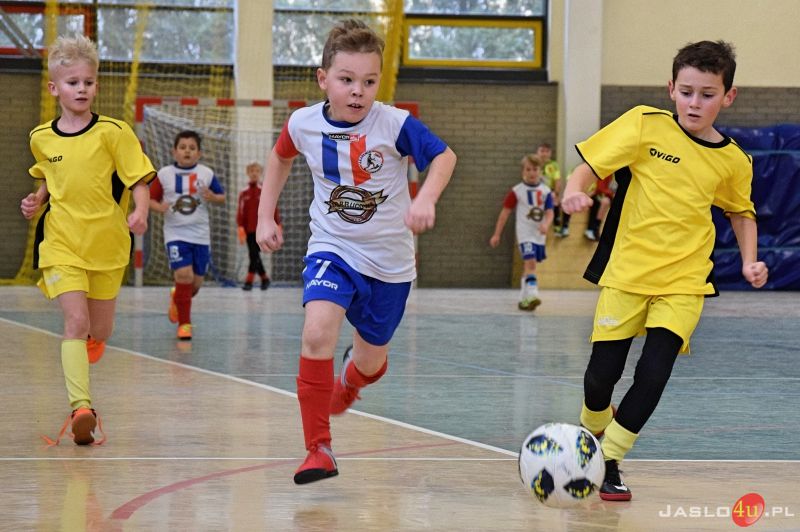 Turniej piłki halowej Tanie Trofea.pl CUP