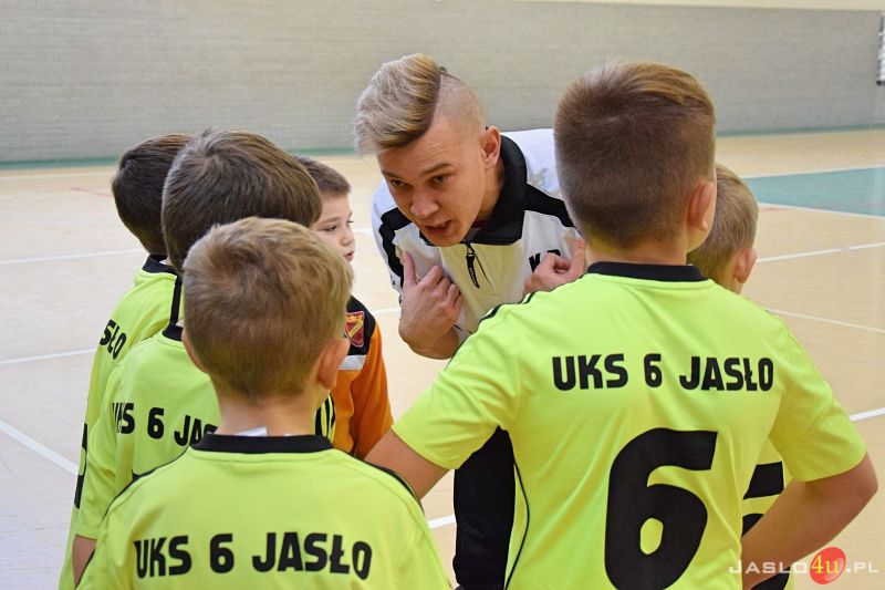 Turniej piłki halowej Tanie Trofea.pl CUP