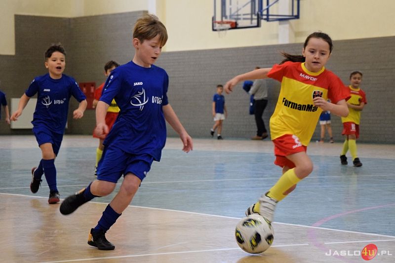 Turniej piłki halowej Tanie Trofea.pl CUP