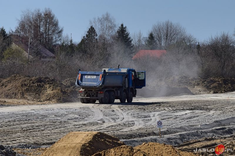 Budowa drogi KG2 (1.04.2019)