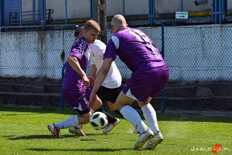 JKS Czarni 1910 Jasło vs GKS Zamczysko Odrzykoń (1:1)