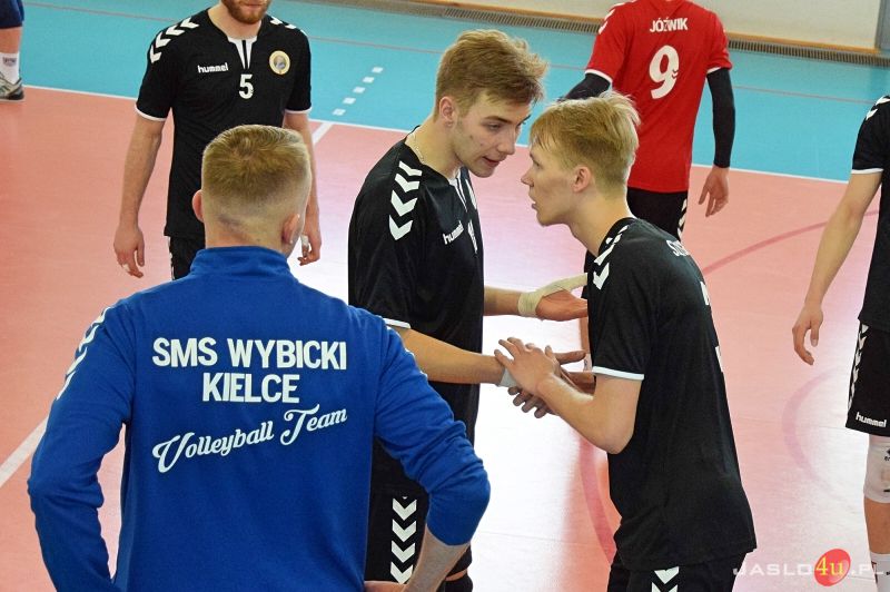 MKS "MOSiR" Jasło vs UKS SMS Wybicki Kielce (2:3)