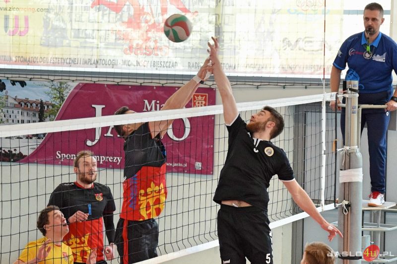 MKS "MOSiR" Jasło vs UKS SMS Wybicki Kielce (2:3)